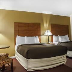 Отель Econo Lodge At The Falls North США, Ниагара-Фолс - отзывы, цены и фото номеров - забронировать отель Econo Lodge At The Falls North онлайн комната для гостей фото 5