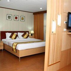 First Hotel комната для гостей