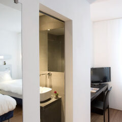 Aqua Hotel Brussels Брюссель комната для гостей фото 4