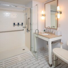 Отель Four Points by Sheraton Bangor США, Бангор - отзывы, цены и фото номеров - забронировать отель Four Points by Sheraton Bangor онлайн ванная фото 2