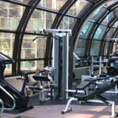 Отель Metropolitan Hotel Vancouver Канада, Ванкувер - отзывы, цены и фото номеров - забронировать отель Metropolitan Hotel Vancouver онлайн фитнесс-зал фото 4