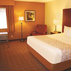 Отель La Quinta Inn Minneapolis Airport Блумингтон с домашними животными
