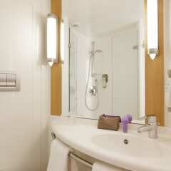 Отель ibis London Stratford ванная фото 2