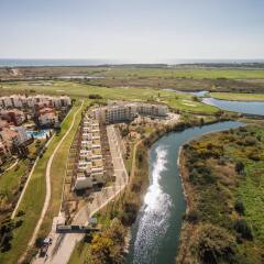 Отель Laguna Resort - Vilamoura Португалия, Виламура - отзывы, цены и фото номеров - забронировать отель Laguna Resort - Vilamoura онлайн спортивное сооружение
