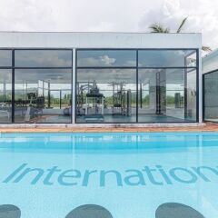 IWP Wake Park & Resort Hotel бассейн