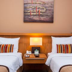 Flora Park Deluxe Hotel Apartments сейф в номере