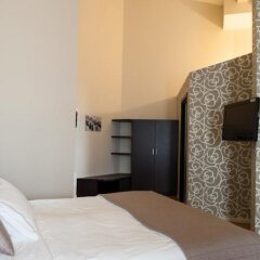Ekk Hotel Ситта-Сант-Анджело сейф в номере