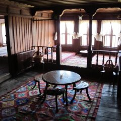 Отель Hadjigergy's Guest House Болгария, Сливен - отзывы, цены и фото номеров - забронировать отель Hadjigergy's Guest House онлайн интерьер отеля
