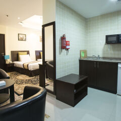 Travellers Hotel Apartment в номере