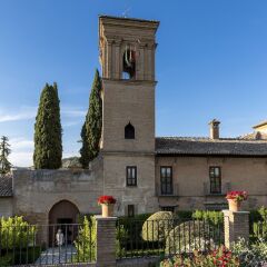 Отель Parador De Granada с домашними животными