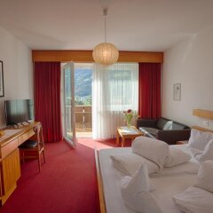 Hotel Weingarten Натурно комната для гостей