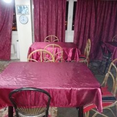 Отель Orient Gate Hostel and Hotel Иордания, Вади-Муса - отзывы, цены и фото номеров - забронировать отель Orient Gate Hostel and Hotel онлайн питание