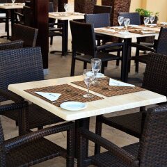 Отель Atlantica Sea Breeze Кипр, Протарас - отзывы, цены и фото номеров - забронировать отель Atlantica Sea Breeze онлайн питание