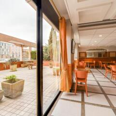 Отель Toulouse Canal Du Midi Франция, Тулуза - 1 отзыв об отеле, цены и фото номеров - забронировать отель Toulouse Canal Du Midi онлайн балкон