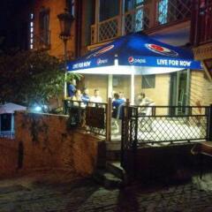 Отель Tbilisi Friendly Hostel Грузия, Тбилиси - отзывы, цены и фото номеров - забронировать отель Tbilisi Friendly Hostel онлайн гостиничный бар