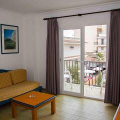 Отель Apartamentos Charly's Can Picafort комната для гостей фото 4