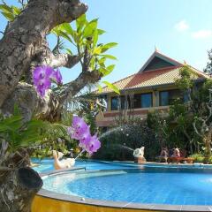 Отель Aochalong Villa Resort & Spa Таиланд, Бухта Чалонг - отзывы, цены и фото номеров - забронировать отель Aochalong Villa Resort & Spa онлайн бассейн фото 2