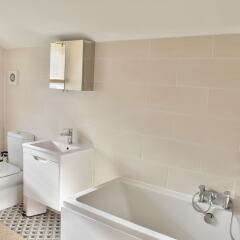 Отель Stunning Victorian Townhouse in Central Brighton Брайтон ванная