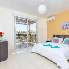 Отель Konnos Beach Villa 2 комната для гостей фото 2