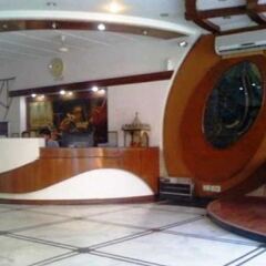 Hotel Chanchal Continental бассейн
