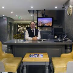 Отель Aston Residence гостиничный бар