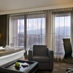 Отель InterContinental Sofia Болгария, София - 2 отзыва об отеле, цены и фото номеров - забронировать отель InterContinental Sofia онлайн комната для гостей фото 2