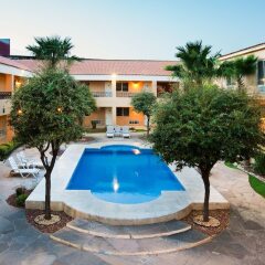 Отель Best Western Cumbres Aeropuerto бассейн фото 3