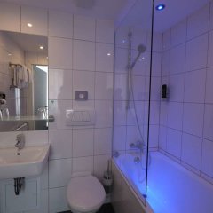 Отель Hohenstaufen Германия, Кобленц - 1 отзыв об отеле, цены и фото номеров - забронировать отель Hohenstaufen онлайн ванная фото 3