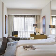 Отель Centro Waha by Rotana комната для гостей