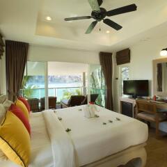 Отель Bay View Resort - Phi Phi Island комната для гостей фото 2