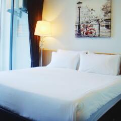 Апартаменты Marigold Ramkhamhaeng Boutique Apartment комната для гостей