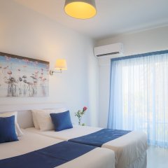 Mikes Kanarium Hotel in Larnaca, Cyprus from 87$, photos, reviews - zenhotels.com guestroom photo 4