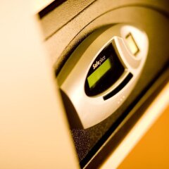 Отель The ICON Hotel & Lounge Чехия, Прага - 1 отзыв об отеле, цены и фото номеров - забронировать отель The ICON Hotel & Lounge онлайн сейф в номере