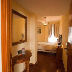 Отель Hostal San Juan Испания, Салобрена - отзывы, цены и фото номеров - забронировать отель Hostal San Juan онлайн удобства в номере