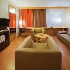 Гостиница Ibis Ярославль Центр в Ярославле - забронировать гостиницу Ibis Ярославль Центр, цены и фото номеров комната для гостей фото 5