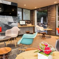 Отель Ibis Cannes Centre Франция, Канны - отзывы, цены и фото номеров - забронировать отель Ibis Cannes Centre онлайн гостиничный бар