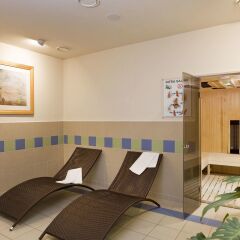 Отель Ensana Thermal Aqua Хевиз бассейн