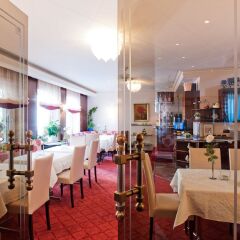 Hotel Am Heideloffplatz питание