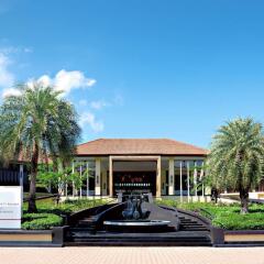 Отель Phuket Marriott Resort & Spa, Merlin Beach городской автобус