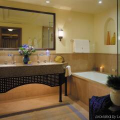 Отель “Luxury Villa in Four Seasons Resort, Sharm El Sheikh ванная