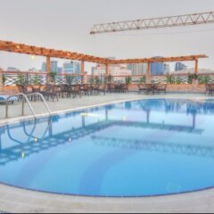 Отель Landmark Summit Hotel ОАЭ, Дубай - 2 отзыва об отеле, цены и фото номеров - забронировать отель Landmark Summit Hotel онлайн бассейн фото 3