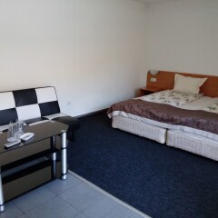 Отель Guest House Lila Банско сейф в номере