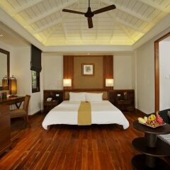 Отель Centara Villas Samui сейф в номере