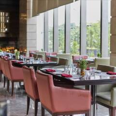 Отель Crowne Plaza New Delhi Rohini Индия, Нью-Дели - отзывы, цены и фото номеров - забронировать отель Crowne Plaza New Delhi Rohini онлайн питание фото 3