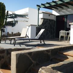 Отель Lovely Bungalows