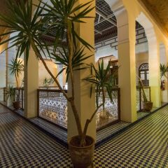 Отель Palais d'Hôtes Suites & Spa Fes Марокко, Фес - отзывы, цены и фото номеров - забронировать отель Palais d'Hôtes Suites & Spa Fes онлайн интерьер отеля
