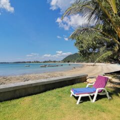 Отель Holiday Villa Ланта пляж