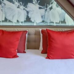 Отель Hôtel Regina Opéra Grands Boulevards бассейн