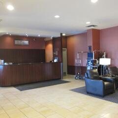 Отель Travelodge by Wyndham Toronto East интерьер отеля фото 3