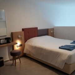 Protaras Plaza Hotel сейф в номере